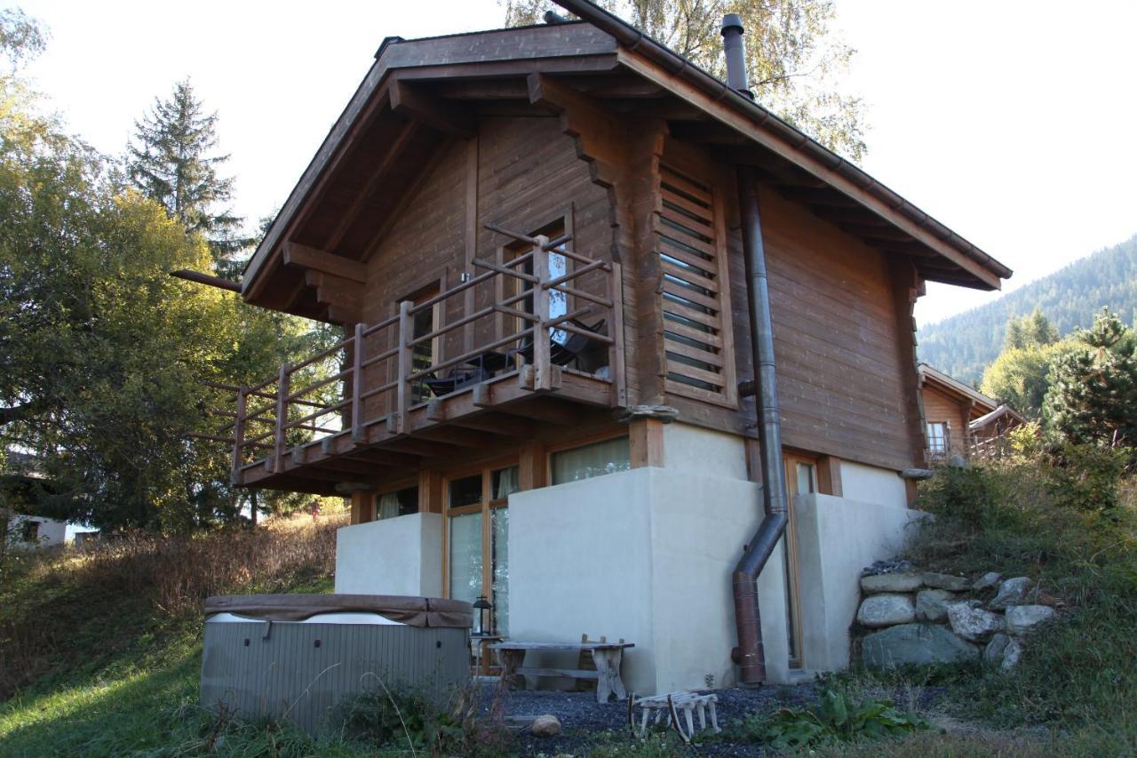 Les Mazots De La Source & Spa Vercorin Exterior photo